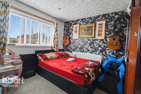 undefined, Glen Park Avenue, Leicester