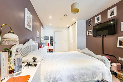 2 bedroom flat for sale, Wyndham Apartments, East Greenwich, London, SE10