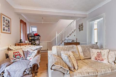 3 bedroom semi-detached house for sale, Lansbury Avenue, Cefn Hengoed, Hengoed, CF82