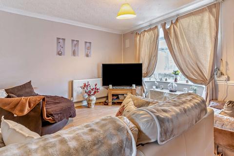 3 bedroom semi-detached house for sale, Lansbury Avenue, Cefn Hengoed, Hengoed, CF82