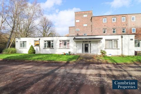 Balmoral Court, Etterby, Carlisle, CA3