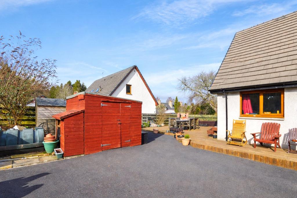 Garden and Location