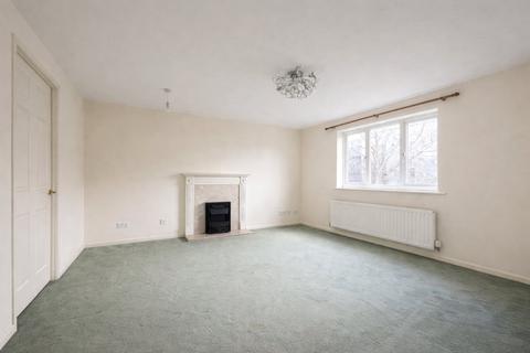 2 bedroom flat for sale, Lindisfarne Gardens, Kent ME16