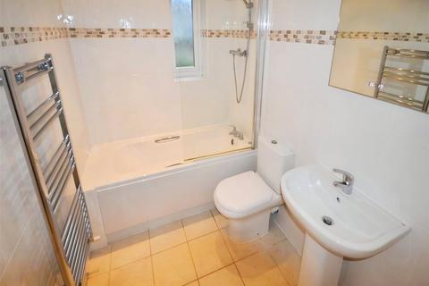 1 bedroom flat to rent, Camp Hill Road, Warwickshire CV10