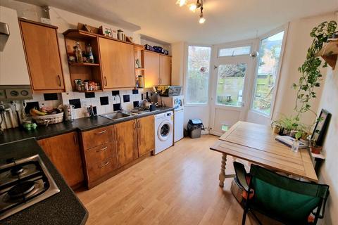 1 bedroom property to rent, Elmer Road, Catford, London, SE6