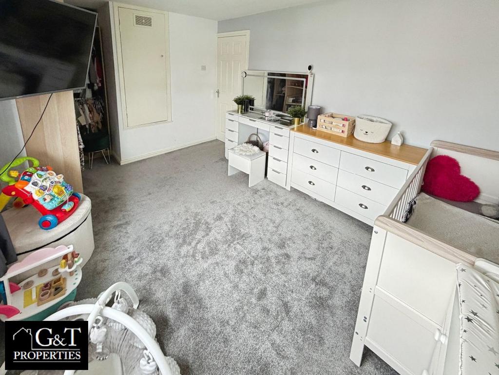Second bedroom