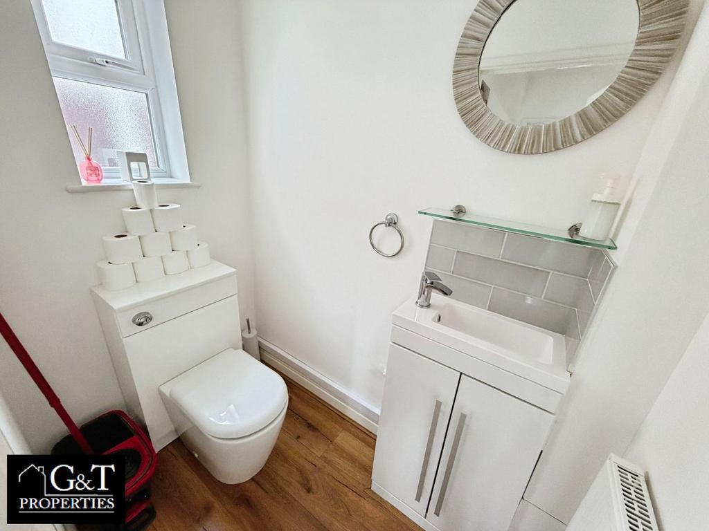 Downstairs wc