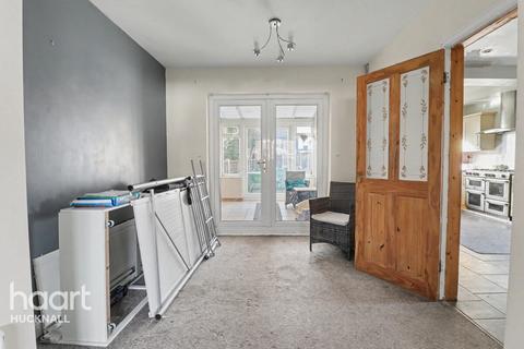 4 bedroom semi-detached house for sale, Meadow Close, Nottingham