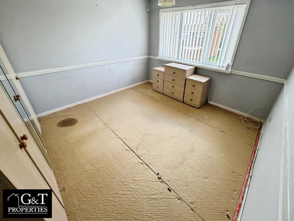 Second bedroom