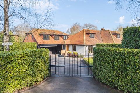 5 bedroom detached house for sale, Wayside, Chipperfield, WD4