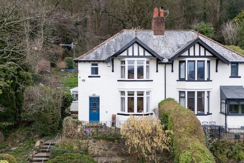 undefined, Kings Grove, Bingley, West Yorkshire, BD16