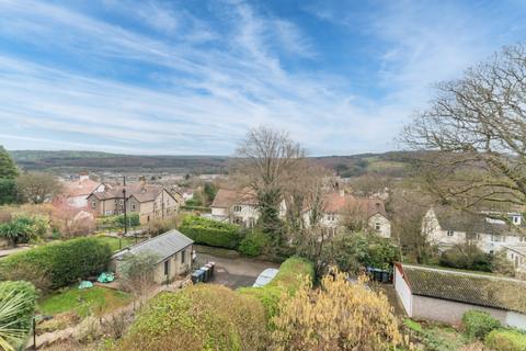 undefined, Kings Grove, Bingley, West Yorkshire, BD16