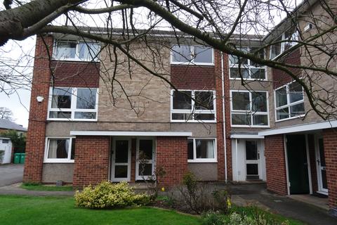 2 bedroom maisonette to rent, Ewell Road, Surbiton