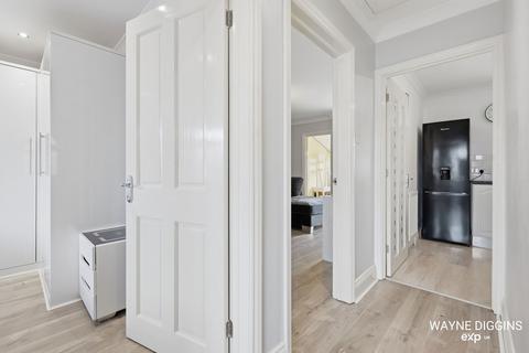 undefined, Turp Avenue, Grays RM16