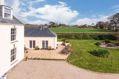 undefined, Thornhill