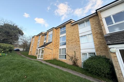 1 bedroom flat to rent, Crofton Way, ENFIELD