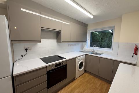 1 bedroom flat to rent, Crofton Way, ENFIELD