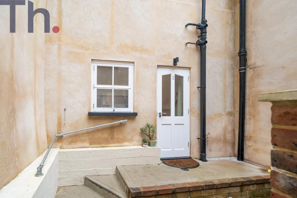 Entrance &amp; Courtyard