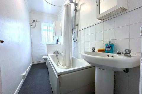undefined, Old Bath Road, Colnbrook, Slough