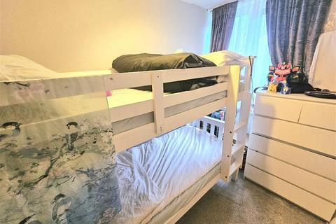 2 bedroom apartment to rent, Aikman Avenue, LEICESTER