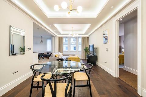 2 bedroom flat to rent, Curzon Street, London W1J
