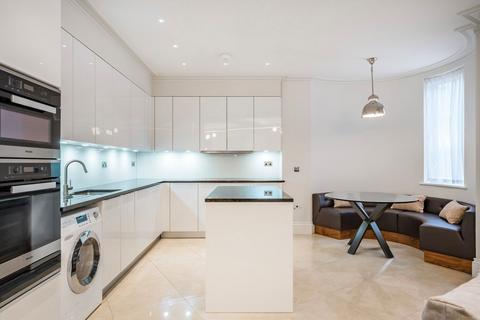 2 bedroom flat to rent, Curzon Street, London W1J
