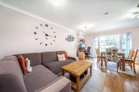 undefined, Heathside, Hounslow TW4