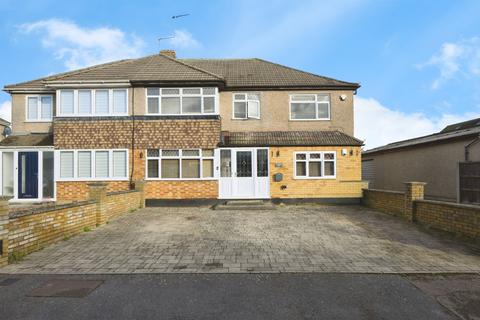 Whittingstall Road, HODDESDON
