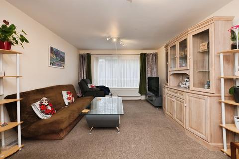 2 bedroom apartment for sale, Lampits, Hoddesdon