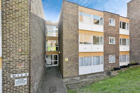 Hillside, Hoddesdon