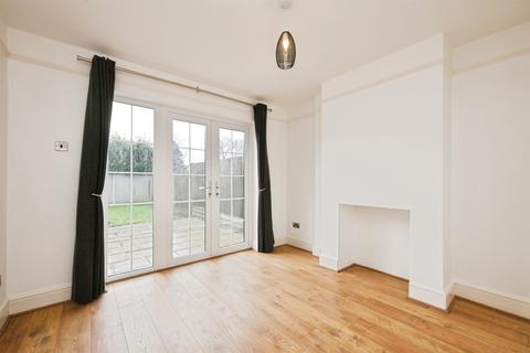 3 bedroom detached house for sale, Whitley Road, Hoddesdon