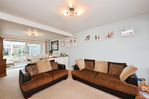 4 bedroom terraced house for sale, Charlton Close, HODDESDON