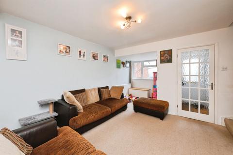 4 bedroom terraced house for sale, Charlton Close, HODDESDON