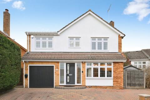 Roselands Avenue, Hoddesdon