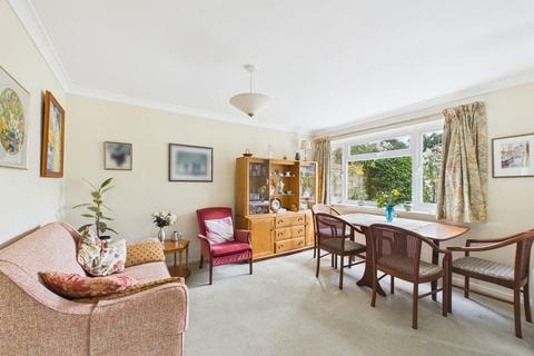 undefined, Stirling Way, Horsham RH13