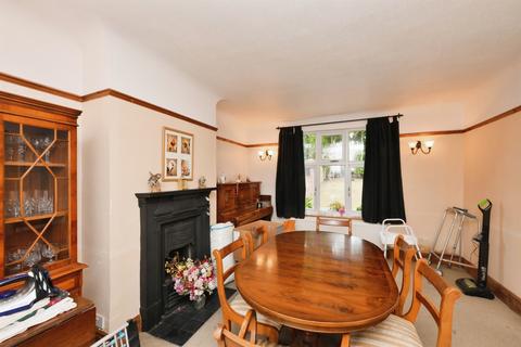 3 bedroom semi-detached house for sale, College Road, Hoddesdon