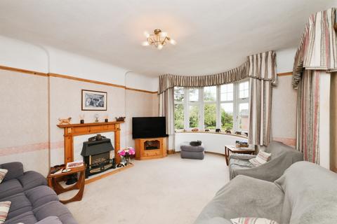 3 bedroom semi-detached house for sale, College Road, Hoddesdon