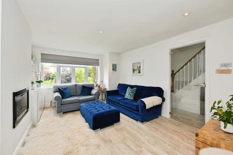 4 bedroom semi-detached house for sale, Cheffins Road, Hoddesdon