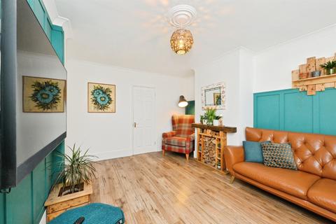 3 bedroom terraced house for sale, River Avenue, HODDESDON