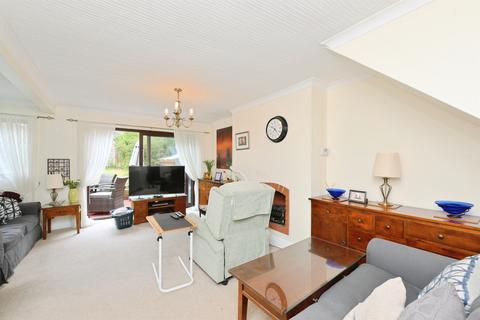 3 bedroom semi-detached house for sale, Lilliards Close, Hoddesdon