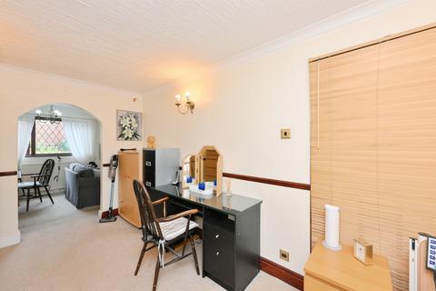 3 bedroom semi-detached house for sale, Lilliards Close, Hoddesdon
