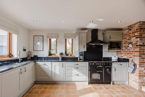 undefined, Characterful Home with Stunning Countryside Views in Freethorpe