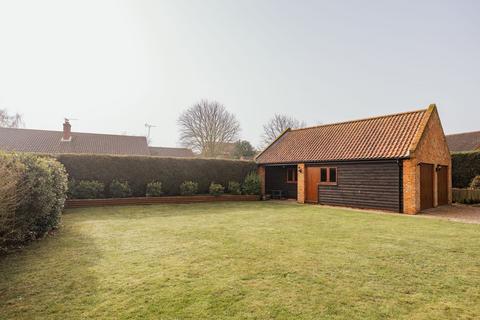 undefined, Characterful Home with Stunning Countryside Views in Freethorpe