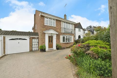 West Hill Road, Hoddesdon