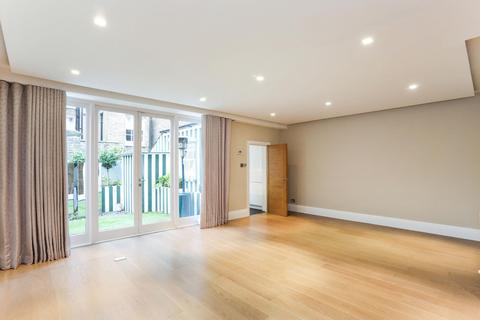 undefined, Cadogan Lane, London SW1X