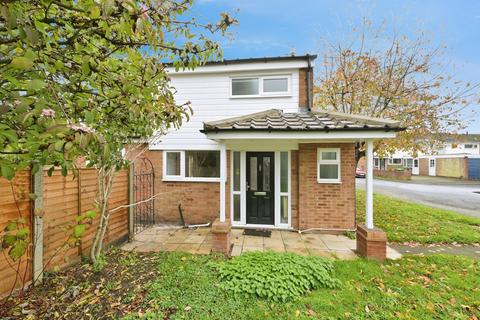 3 bedroom detached house for sale, Wallers Way, Hoddesdon
