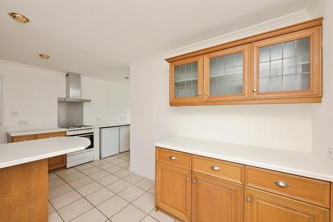 3 bedroom detached house for sale, Wallers Way, Hoddesdon