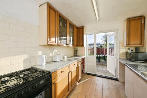 3 bedroom terraced house for sale, Lilac Road, Hoddesdon