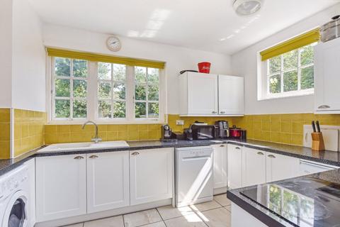 undefined, Hewshott Lane, Liphook, Hampshire, GU30