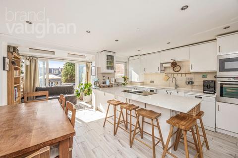 4 bedroom terraced house for sale, Hythe Road, Brighton, BN1